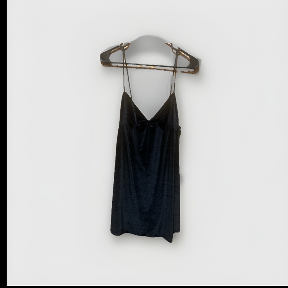 Victoria‎ Secret Women’s Black Velvour Nightgown Short Size S